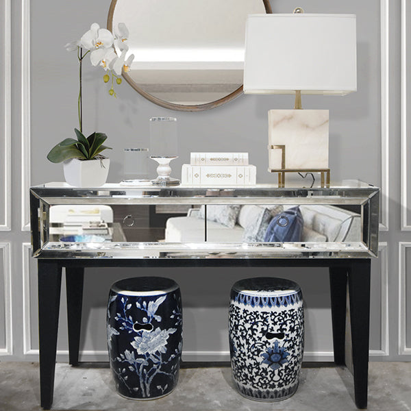 MODERN LUXURY CONSOLE TABLE DECOR