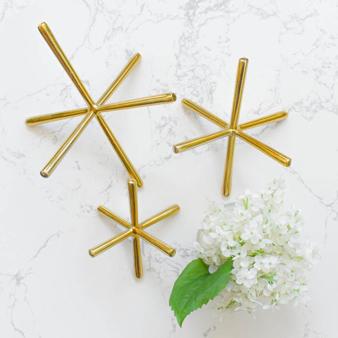 Meteorites, Aluminium Gold Decor, star-shaped points, Available in 3 sizes.