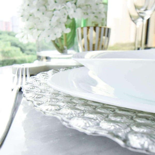 Zoomed in details of Silver White Themed Dining Table Decor Ideas.