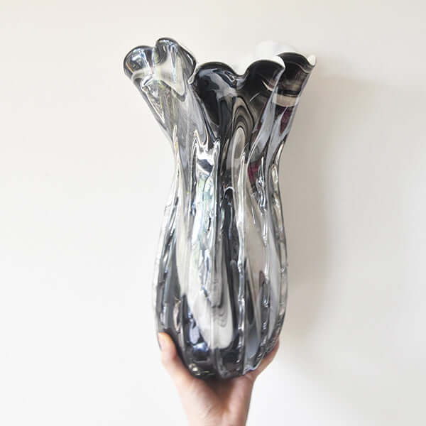 These modern artistic swirled designs bring a touch of art and modern beauty  to your entryway console, table art, or bookshelf decor.