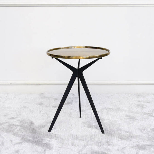 Constructed with black steel legs and a stainless steel table top, it's a reliable and stable table made to be simply beautiful.