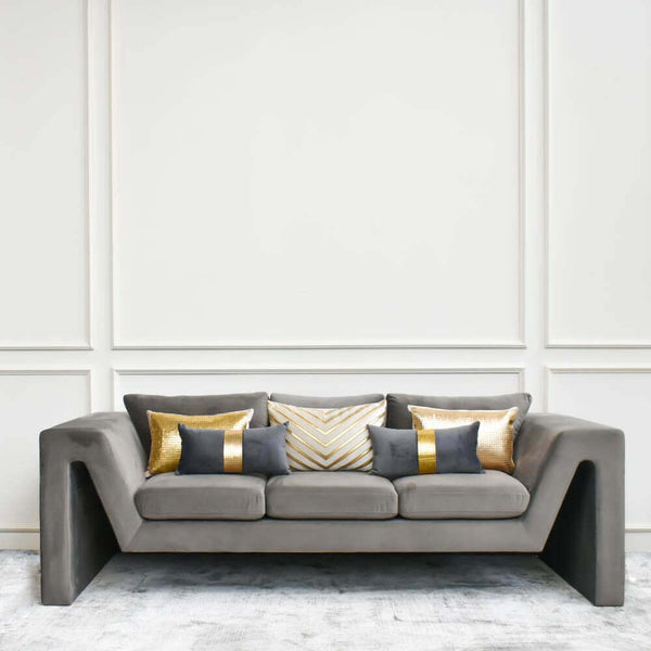 Fill up your sofa seats with contrasting cushions, add a touch of gold for a luxurious and glamorous lift.