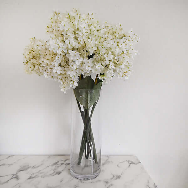 Decorative Grandiflora Hydrangea Flower, add some dimension and depth to your flower vase with this thick bouquet of Grandiflora.