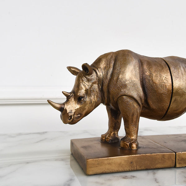 Realistic details of the Rhinoceros Bookends in Rustic bronze finish.
