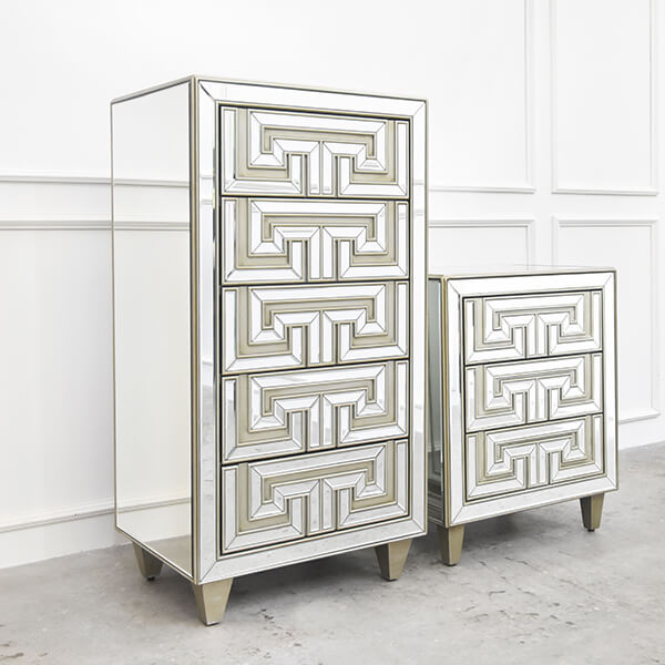 Venetian 5-Drawer Mirrored Dresser with Matching Nightstand – A beautifully coordinated furniture set featuring a mirrored dresser and 3-drawer nightstand, adding sophistication to the room.