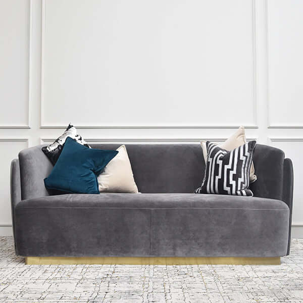 Sofa Bengkok Zelda dengan upholsteri tersuai, 3 tempat duduk