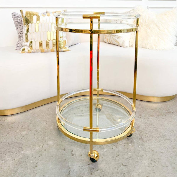 With this exquisite addition, start looking forward to elevate any cocktail hour when you entertain in your residential space or city office parties.