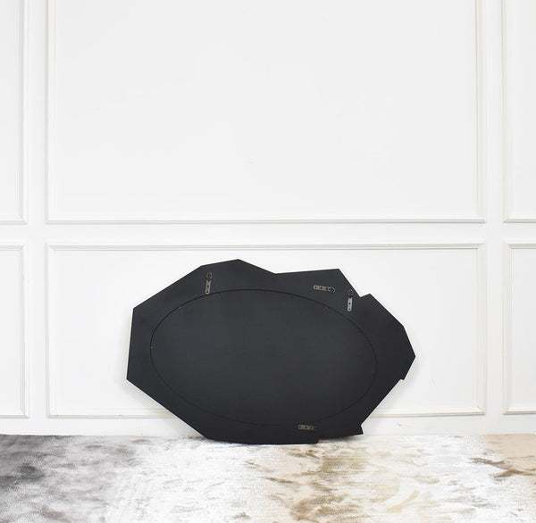 Horizontal viewing of Luxury mirror