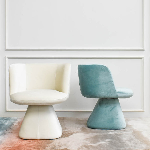 Suspension swivel at a 270-degree turn, making the Escargot armchair the perfect piece for your living space.