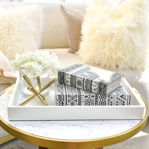 Stack the Latitude boxes for added dimension.