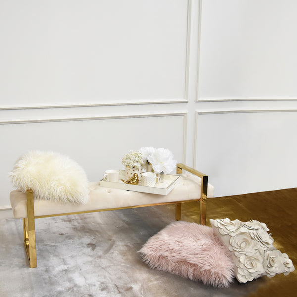 This bench is a versatile furniture piece that makes an iconic statement in the living and bedroom area, style them up with throw cushions. 