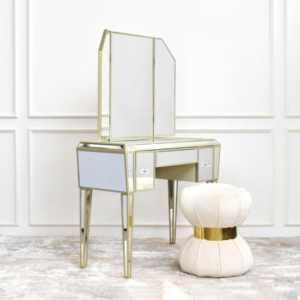 Side view of the Marcie mirrored set.