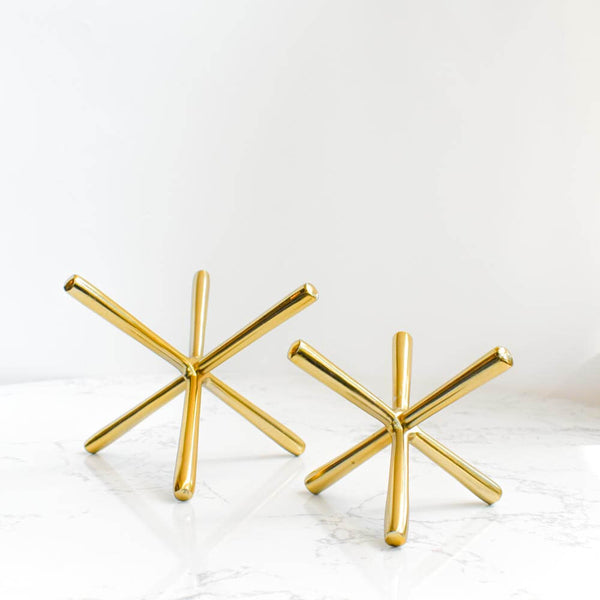 These decor pieces looks beautiful on top of the coffee table or displayed on a console table.