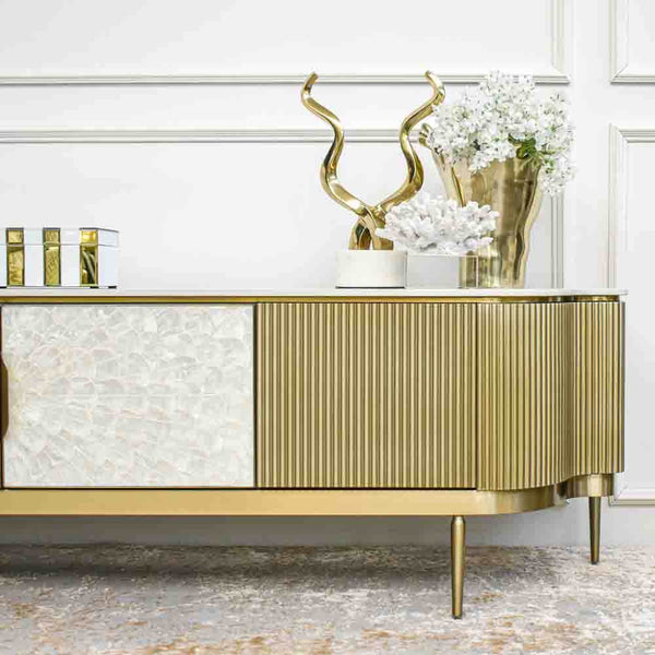 Hunter sculpture is Perfect as a sparkling decor on coffee table, or a lucky charm at the entrance decor.