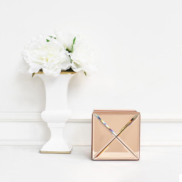 Top view of the Lucie box in a geometric pattern.