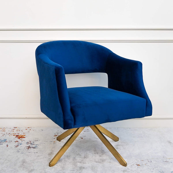 Swivel in any direction with the Tourner armchair, turns 360 degrees for your convenience in style.